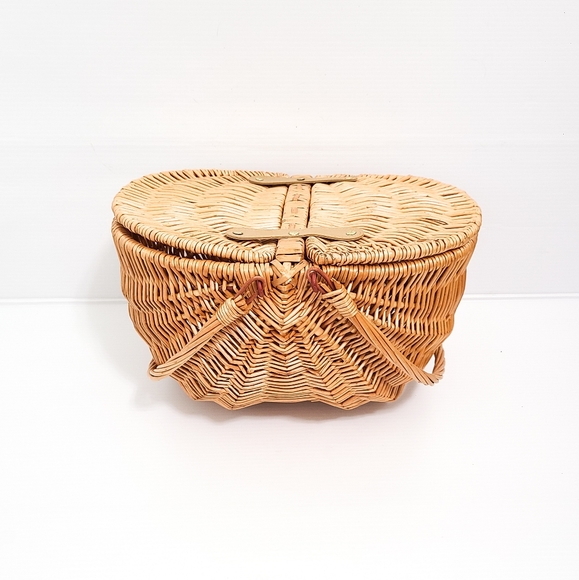 Vintage Accents Vintage Large Wicker Picnic Basket Poshmark